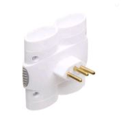 PINO MULTIPLICADOR 2P+T 4 SAIDAS BENJAMIM 10A BR - DANEVA