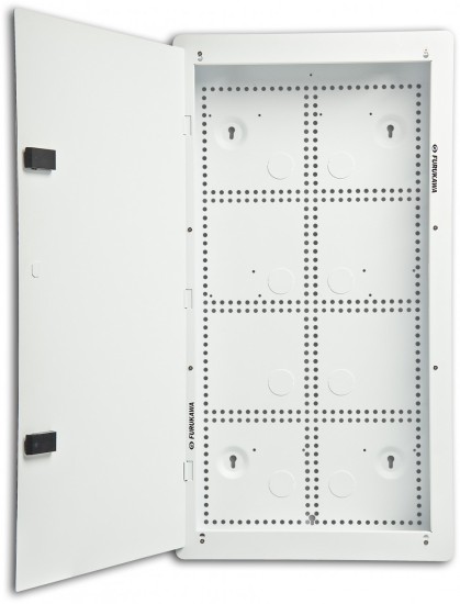 CDM – CAIXA EMBUTIR COM PORTA – TAMANHO 28”